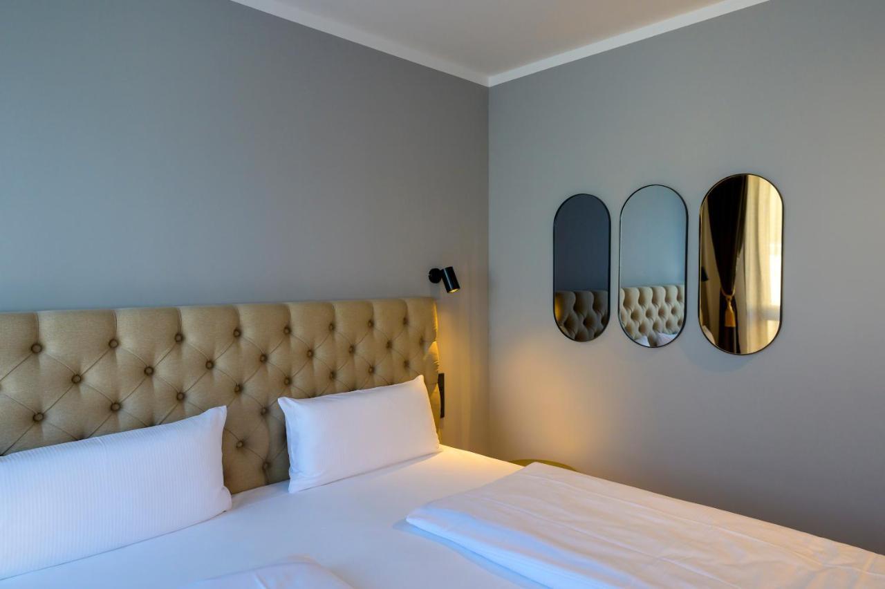 לברקוסן Nikii City Hotel מראה חיצוני תמונה
