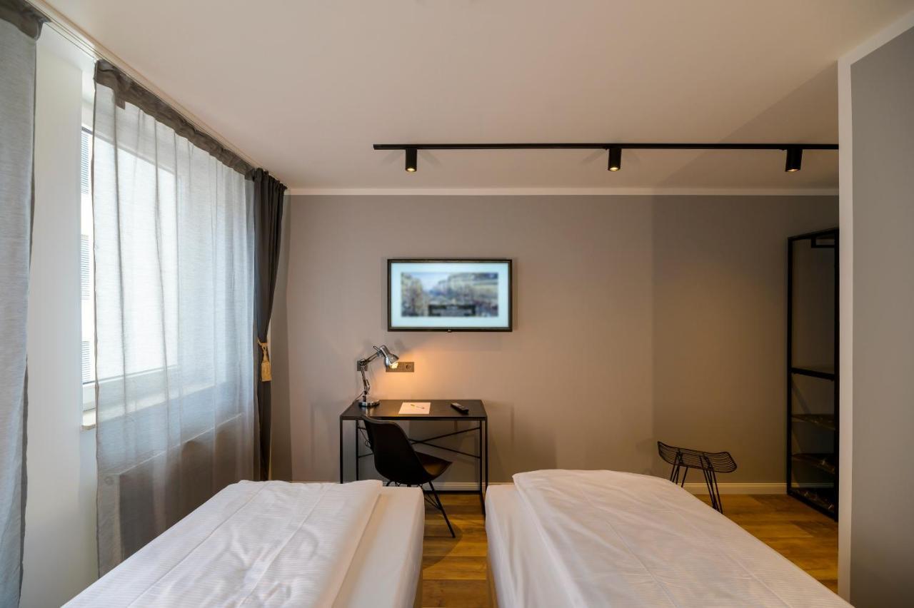 לברקוסן Nikii City Hotel מראה חיצוני תמונה