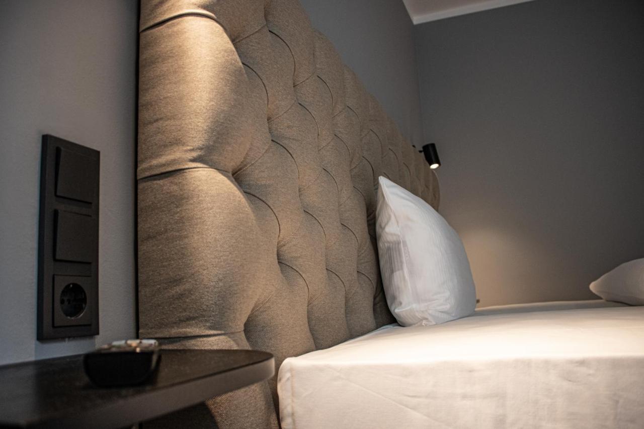 לברקוסן Nikii City Hotel מראה חיצוני תמונה