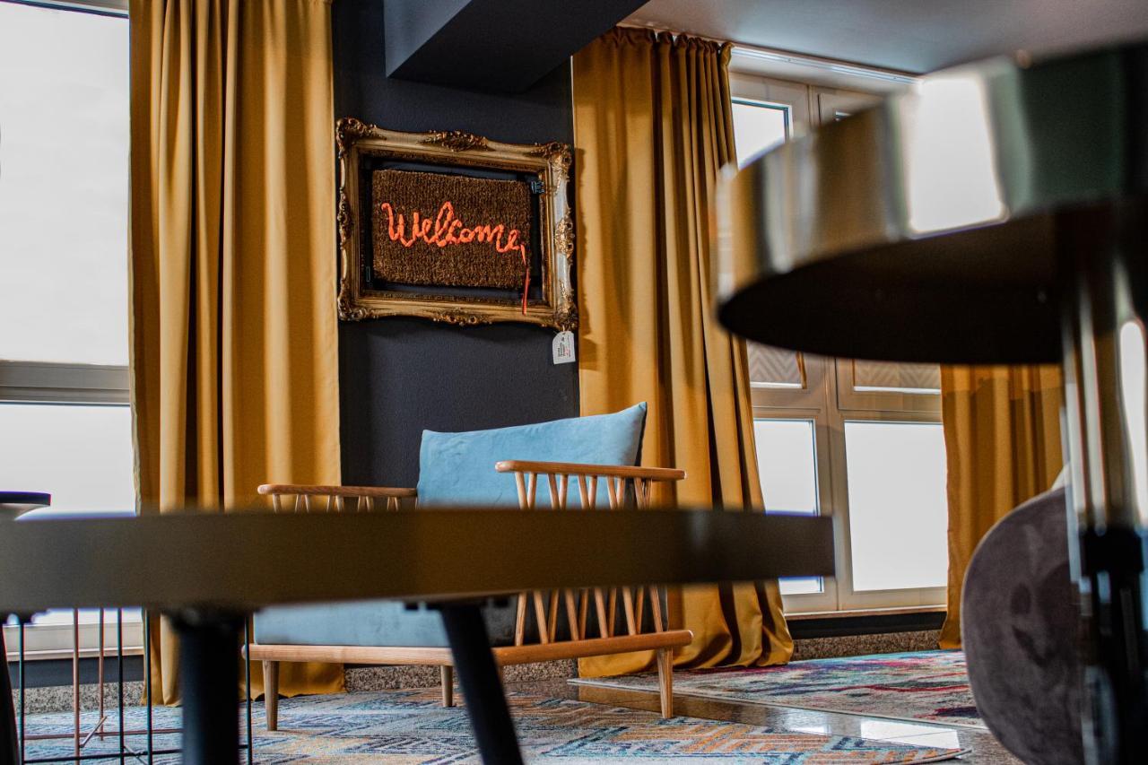 לברקוסן Nikii City Hotel מראה חיצוני תמונה